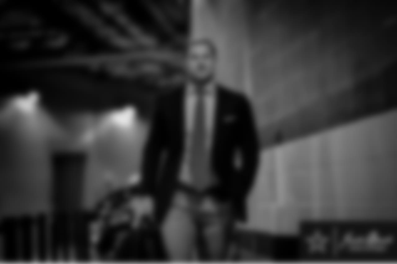 20170819_dal_jason_witten_selects_jj34190.jpg