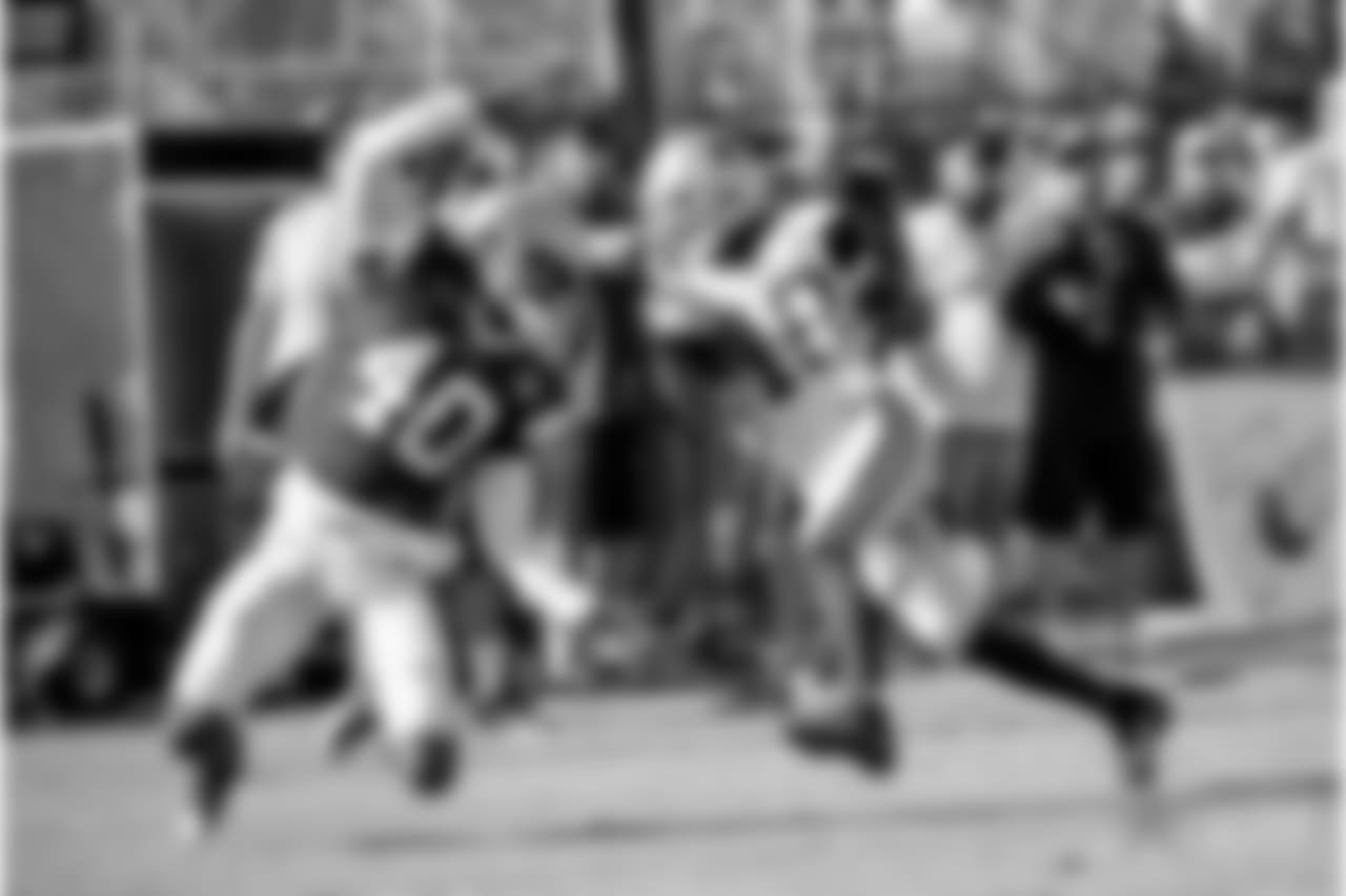 20180805_Training Camp_Blue-White_Tavon Austin_Selects_JJ_004451