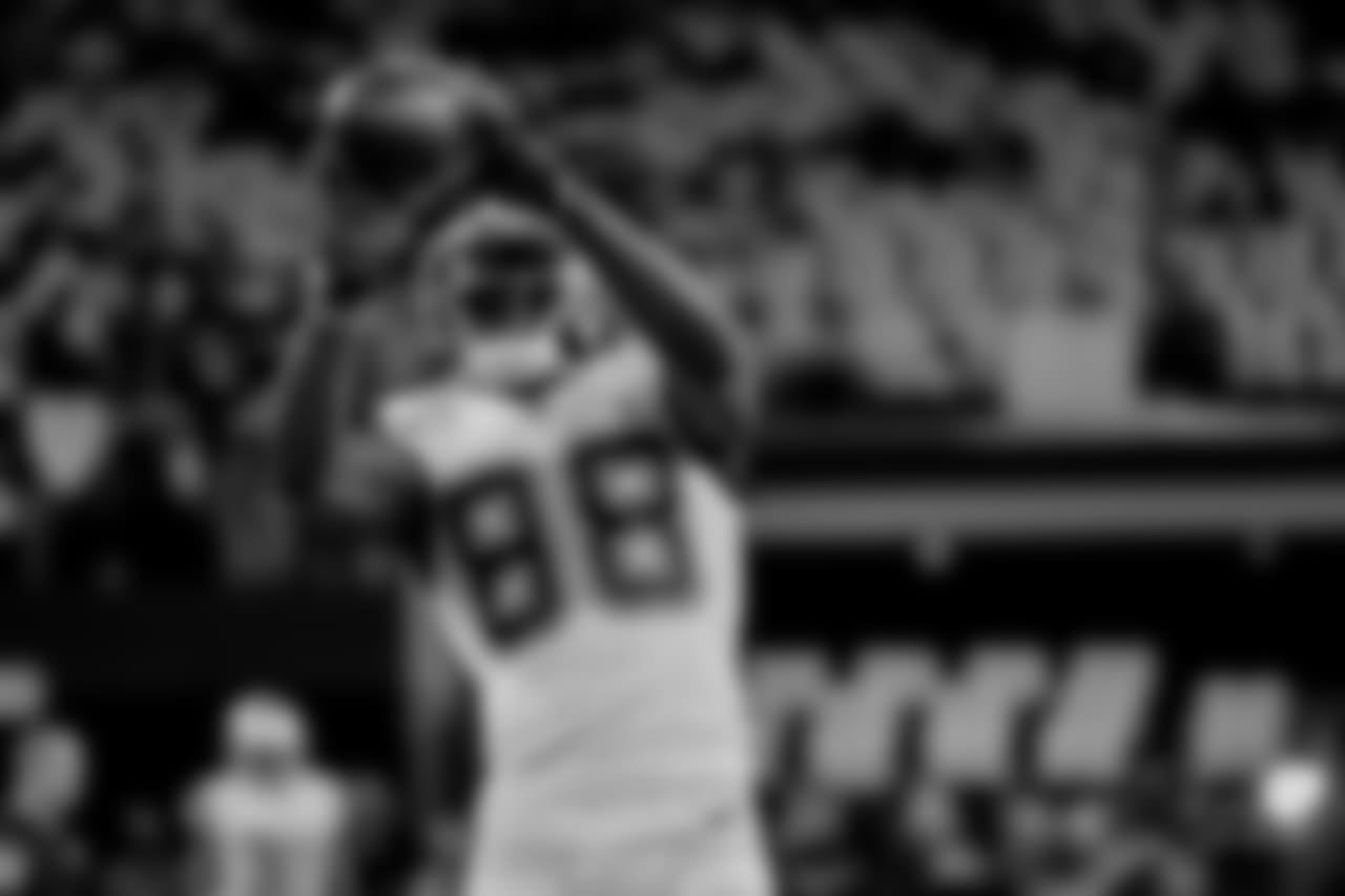 20171130_dez_bryant_selects_jj61618.jpg