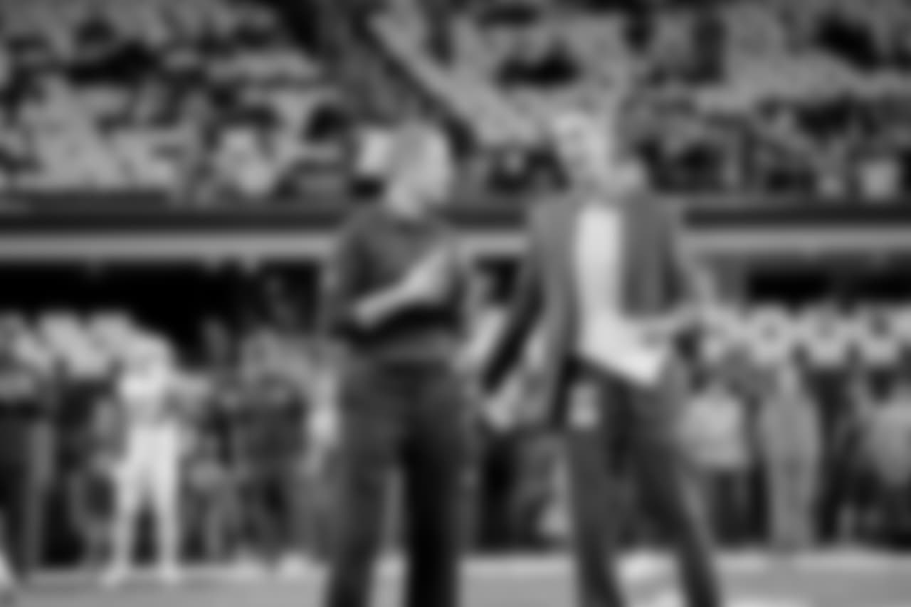 20171130_jason_garrett_selects_jj61910.jpg