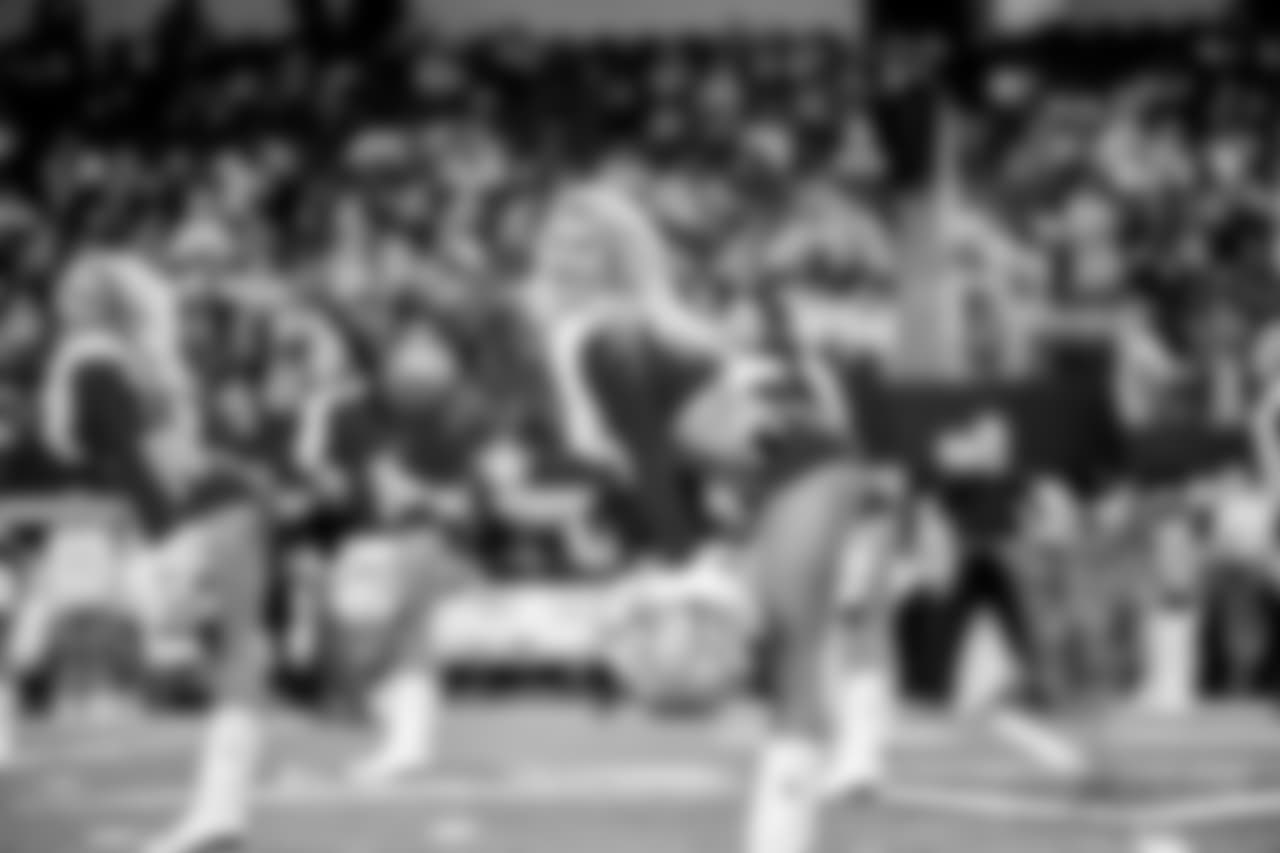 20171224_dal_cheers_selects_jj65402.jpg
