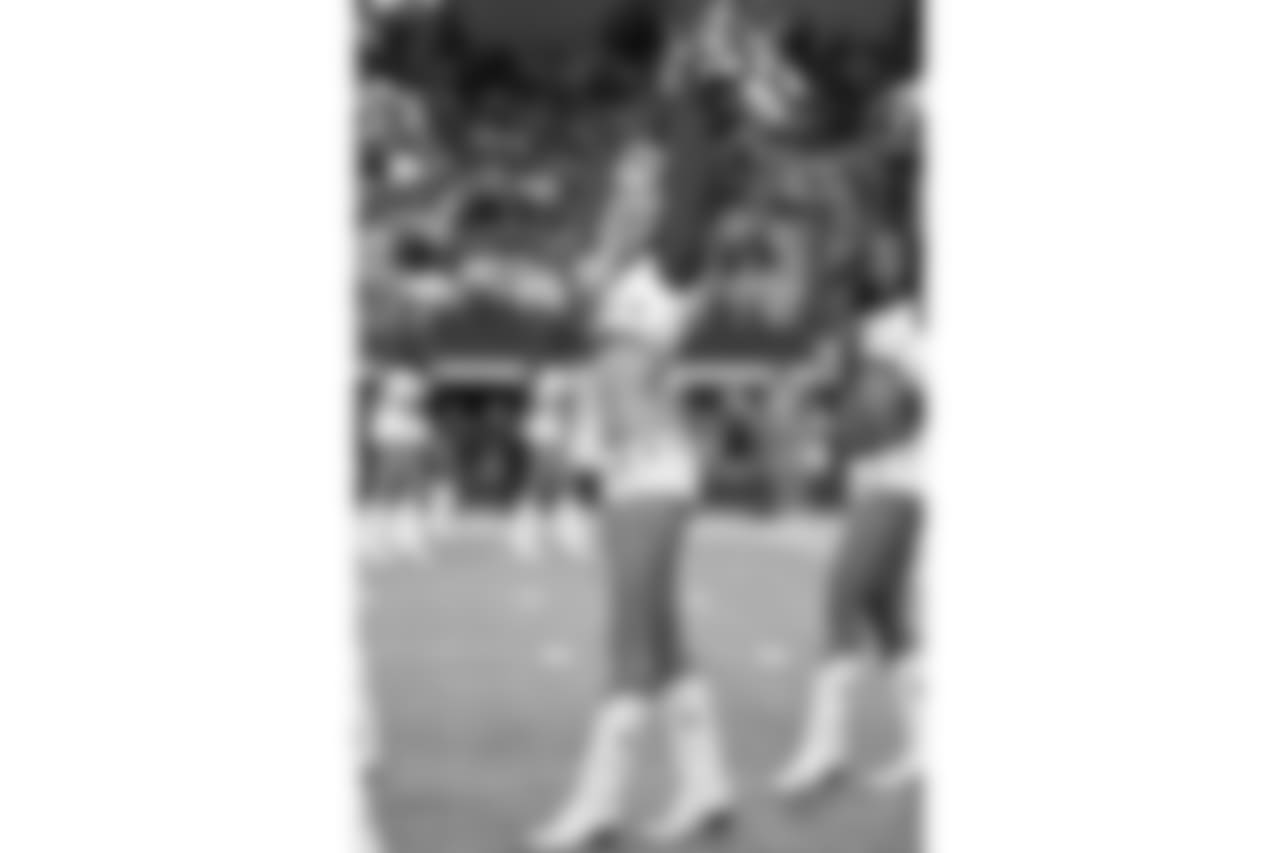 20171130_DalvWash_cheer_Maggie (1)