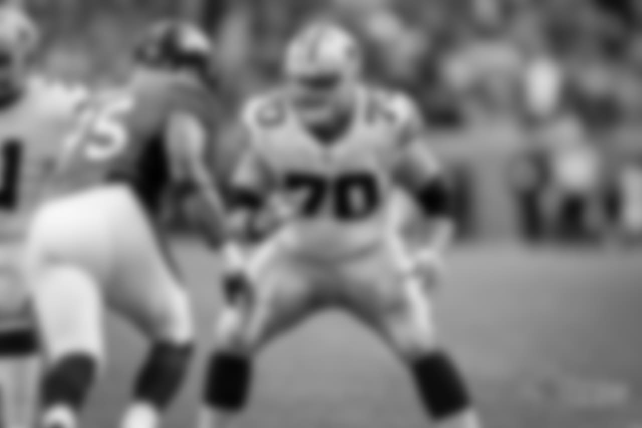 17 September 2017: Zack Martin (70)
of the Dallas Cowboys during their week 2 regular season 42-17 loss to the Denver Broncos at Sports Authority Field at Mile High in Denver, Colorado. Photo by James D. Smith/Dallas Cowboys