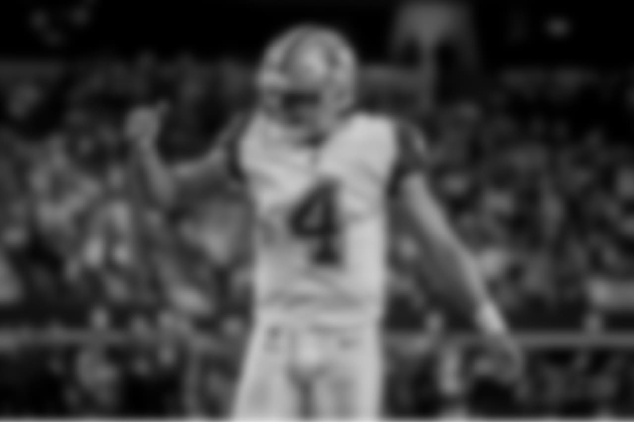 20171130_dak_prescott_selects_jj61810.jpg