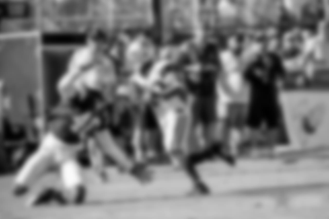 20180805_Training Camp_Blue-White_Tavon Austin_Selects_JJ_004452