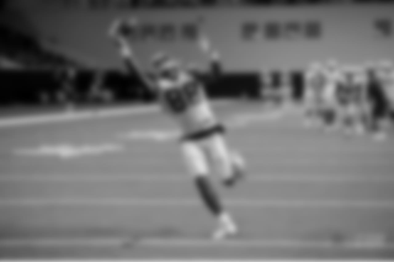 20170828_dal_dez_bryant_selects_jj37929.jpg