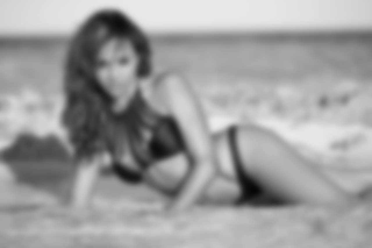 s075_Jenna_MV_Beach_VDX_4232