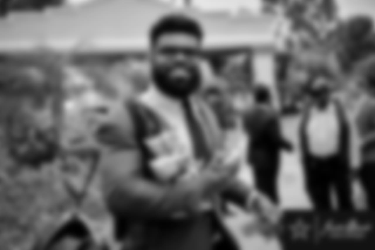 20170812_dal_ezekiel_elliott_selects_jj30051.jpg
