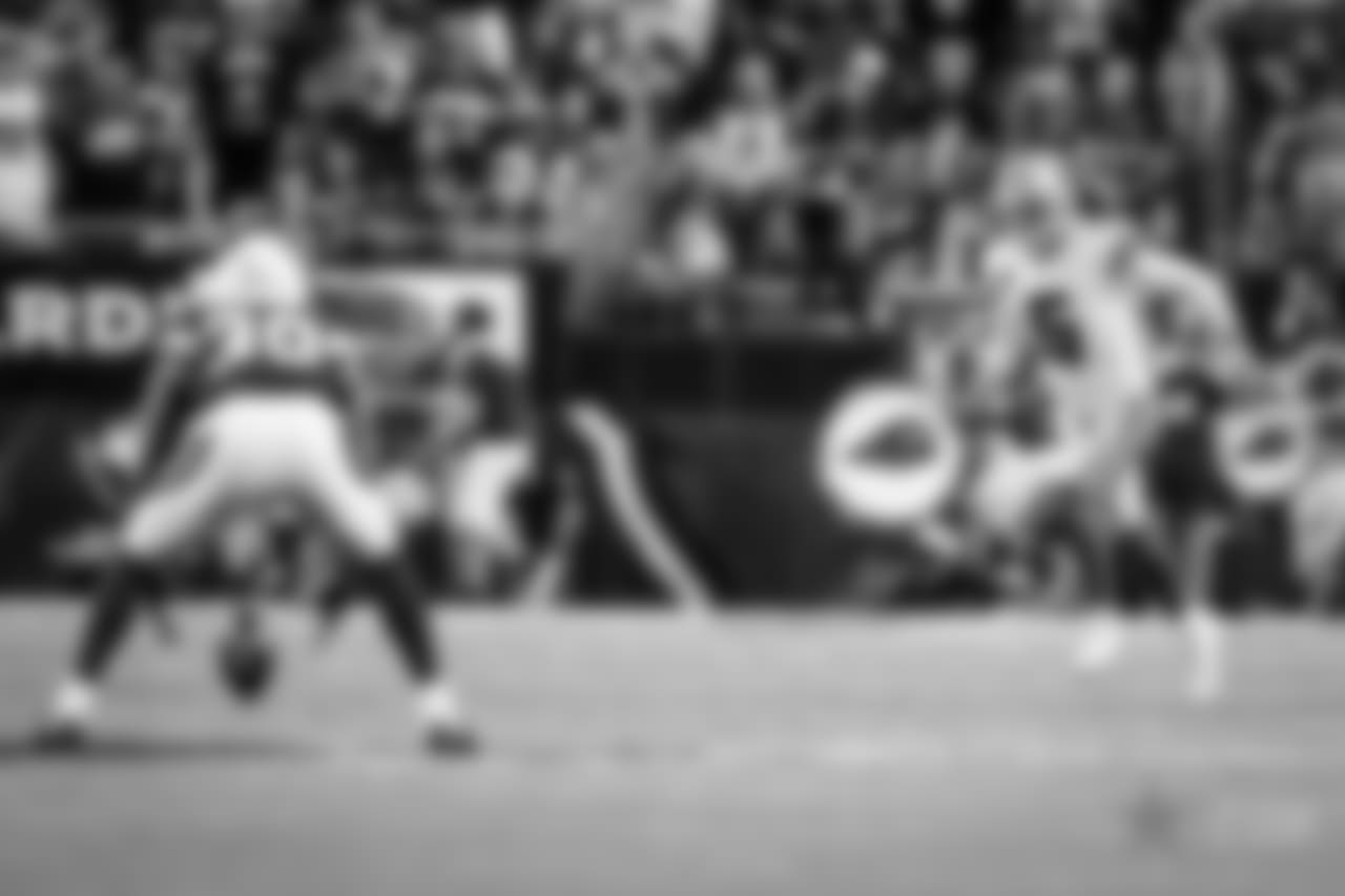 Dallas Cowboys place kicker Dan Bailey (5) kicks the ball on the kickoff during an NFL football game against the Arizona Cardinals on Monday, Sept. 25, 2017 in Glendale, Ariz. Dallas won 28-17. (Aaron M. Sprecher via AP)