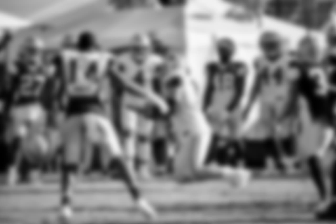 20180805_Training Camp_Blue-White_Zack Martin_Selects_JJ_004466