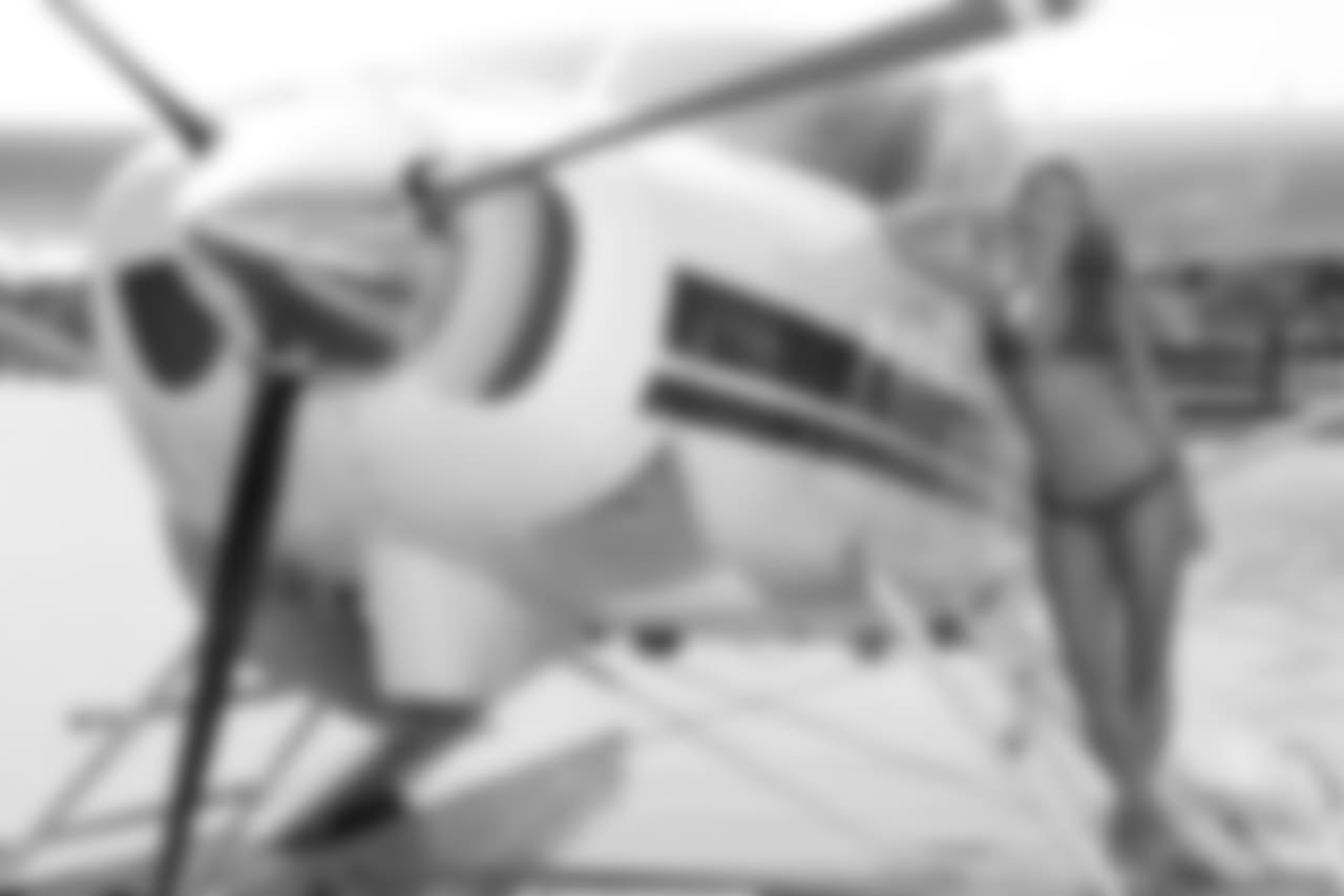 s125_Maggie_MV_Plane_V5D_8825