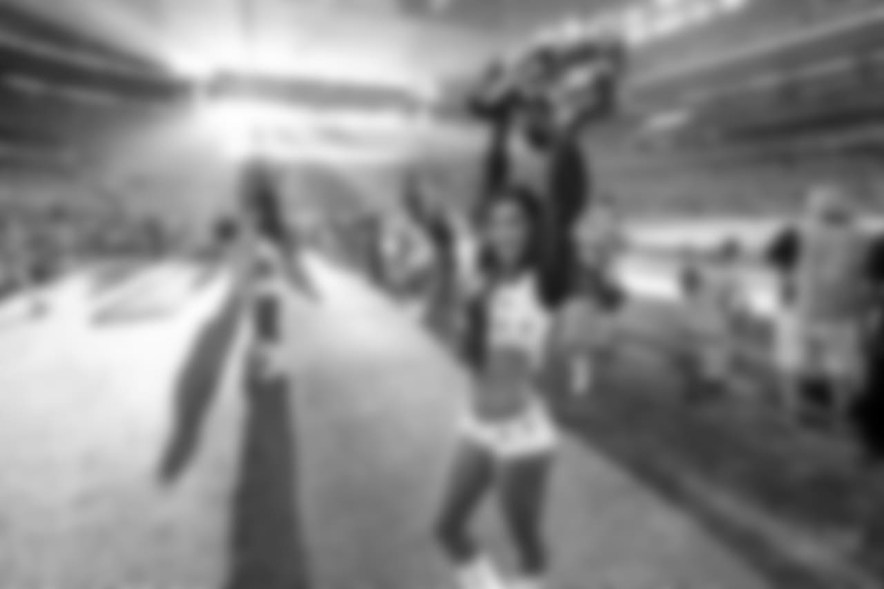 08 October 2017: Cheerleaders
of the Dallas Cowboys during their NFL week 5 regular season 35-31 loss to the Green Bay Packers at AT&T Stadium in Arlington, Texas. Photo by James D. Smith/Dallas Cowboys