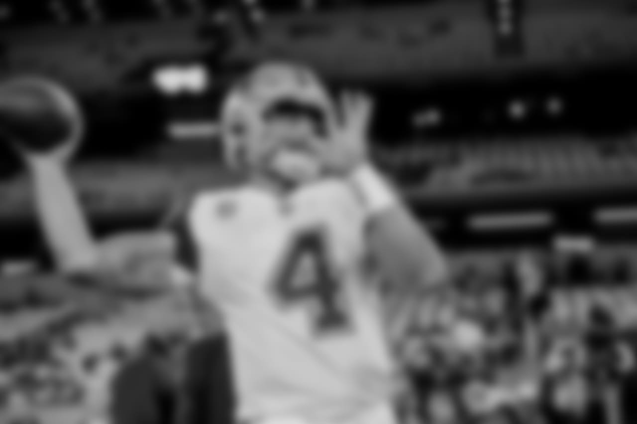 20171130_dak_prescott_selects_jj61731.jpg