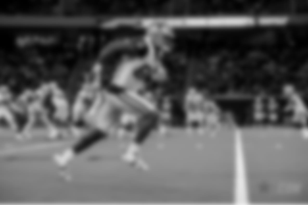 20170828_dal_dez_bryant_selects_jj37928.jpg