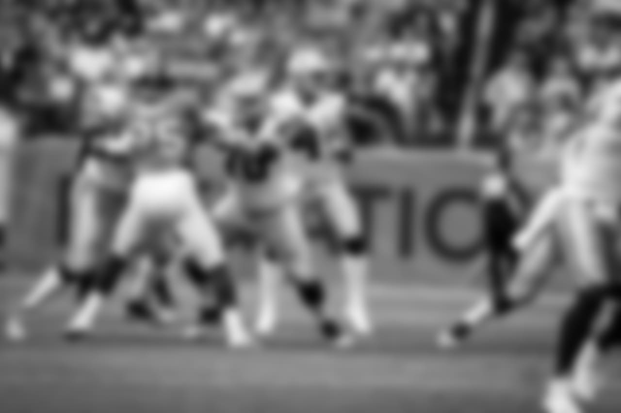 17 September 2017: Zack Martin (70)
of the Dallas Cowboys during their week 2 regular season 42-17 loss to the Denver Broncos at Sports Authority Field at Mile High in Denver, Colorado. Photo by James D. Smith/Dallas Cowboys