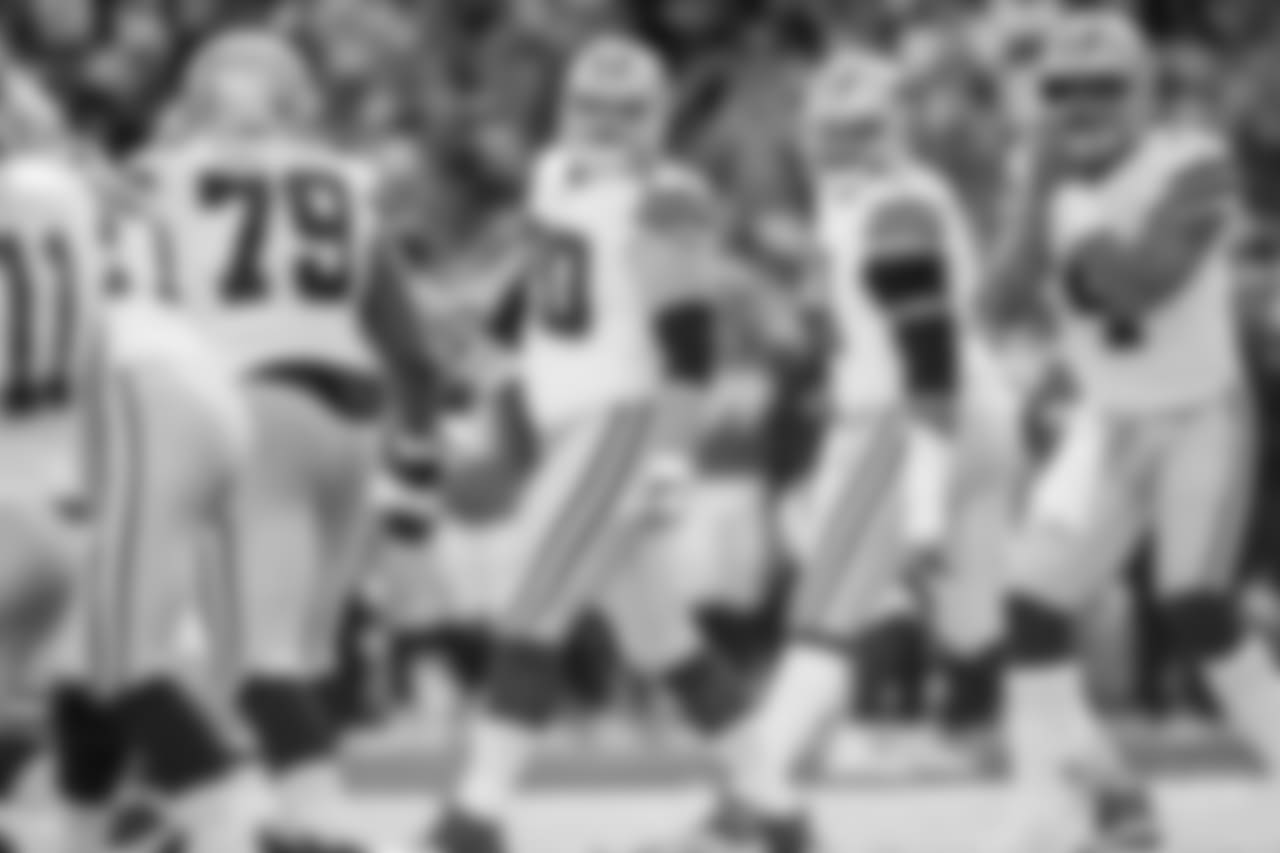17 September 2017: Zack Martin (70)
of the Dallas Cowboys during their week 2 regular season 42-17 loss to the Denver Broncos at Sports Authority Field at Mile High in Denver, Colorado. Photo by James D. Smith/Dallas Cowboys