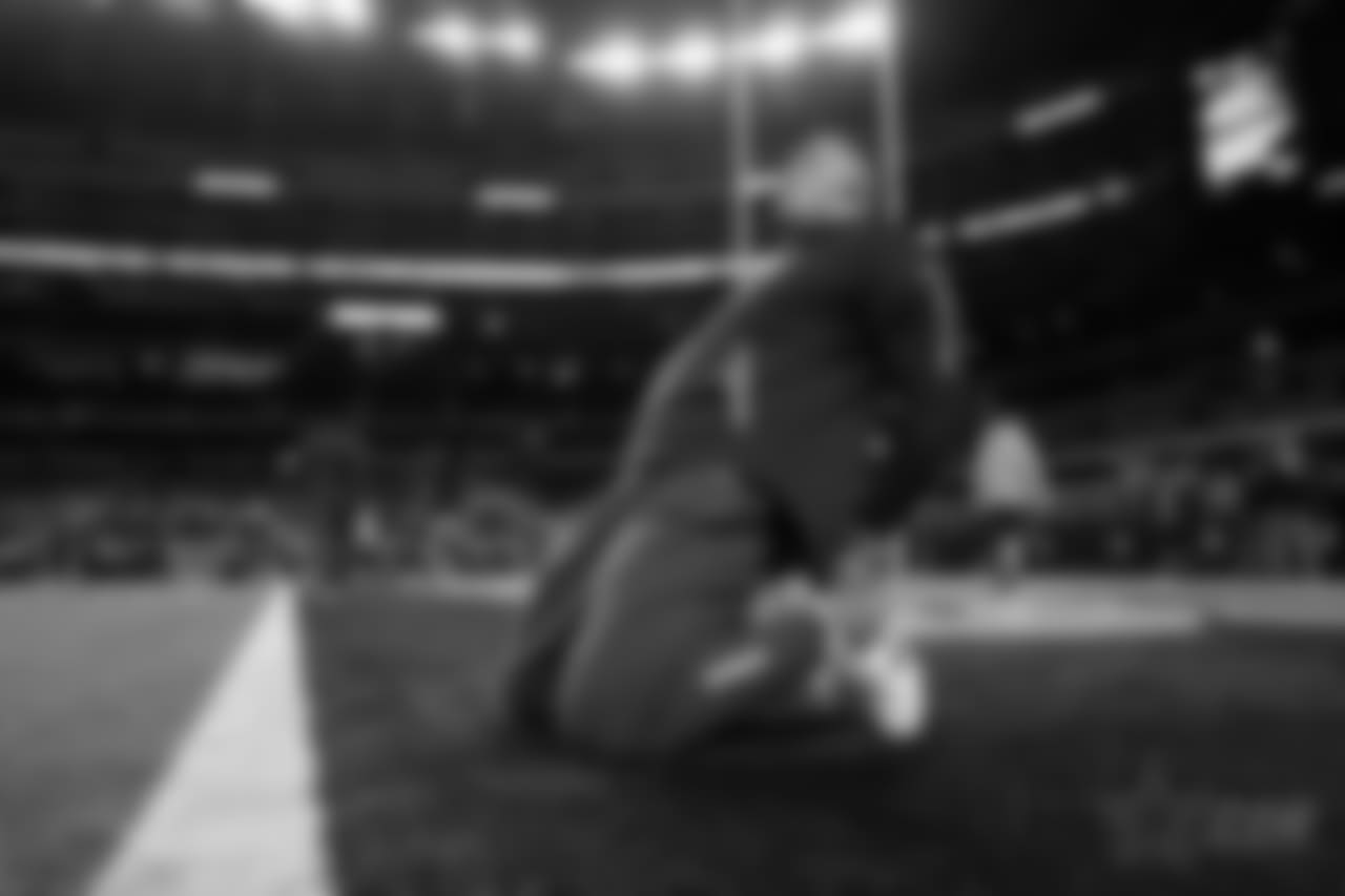 20171119_dal_tyrone_crawford_selects_jj57574.jpg