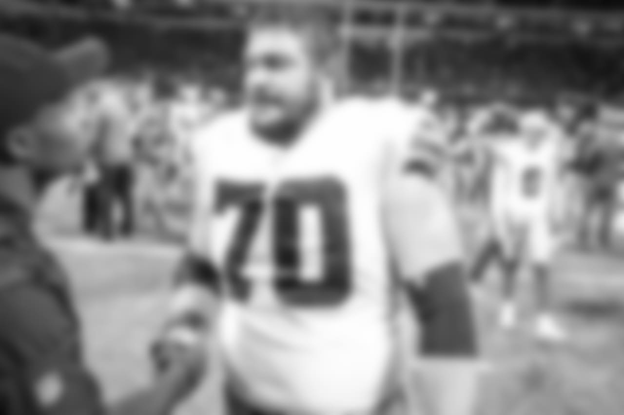 12 November 2017: Zack Martin (70)
of the Dallas Cowboys during their NFL week 10 regular season 27-7 loss to the Atlanta Falcons at Mercedes-Benz Stadium in Atlanta, Georgia. Photo by James D. Smith/Dallas Cowboys