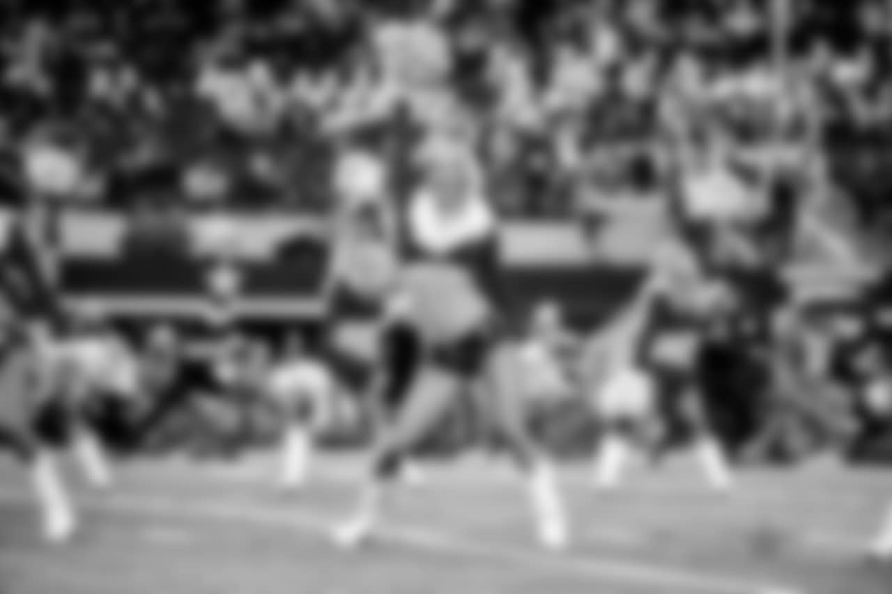 20171224_dal_cheers_selects_jj65415.jpg