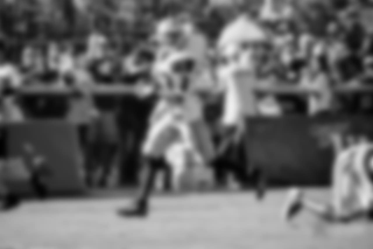 20180805_Training Camp_Blue-White_Tavon Austin_Selects_JJ_004456