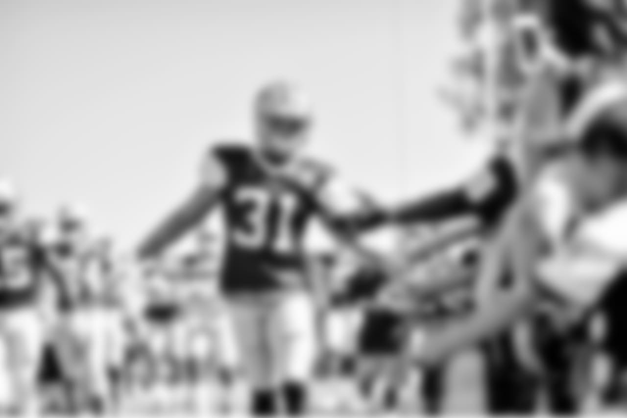 20180805_Training Camp_Blue-White_Byron Jones_Selects_JJ_004575