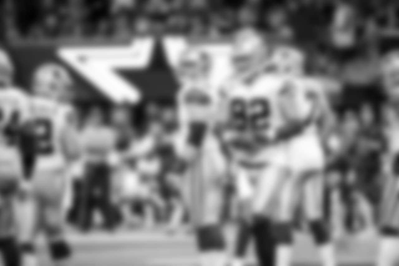 12 November 2017: Zack Martin (70)
of the Dallas Cowboys during their NFL week 10 regular season 27-7 loss to the Atlanta Falcons at Mercedes-Benz Stadium in Atlanta, Georgia. Photo by James D. Smith/Dallas Cowboys