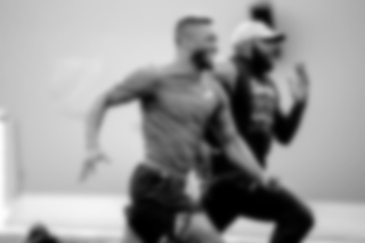 CB Jalen Mills (left) running alongside S Malcolm Jenkins.