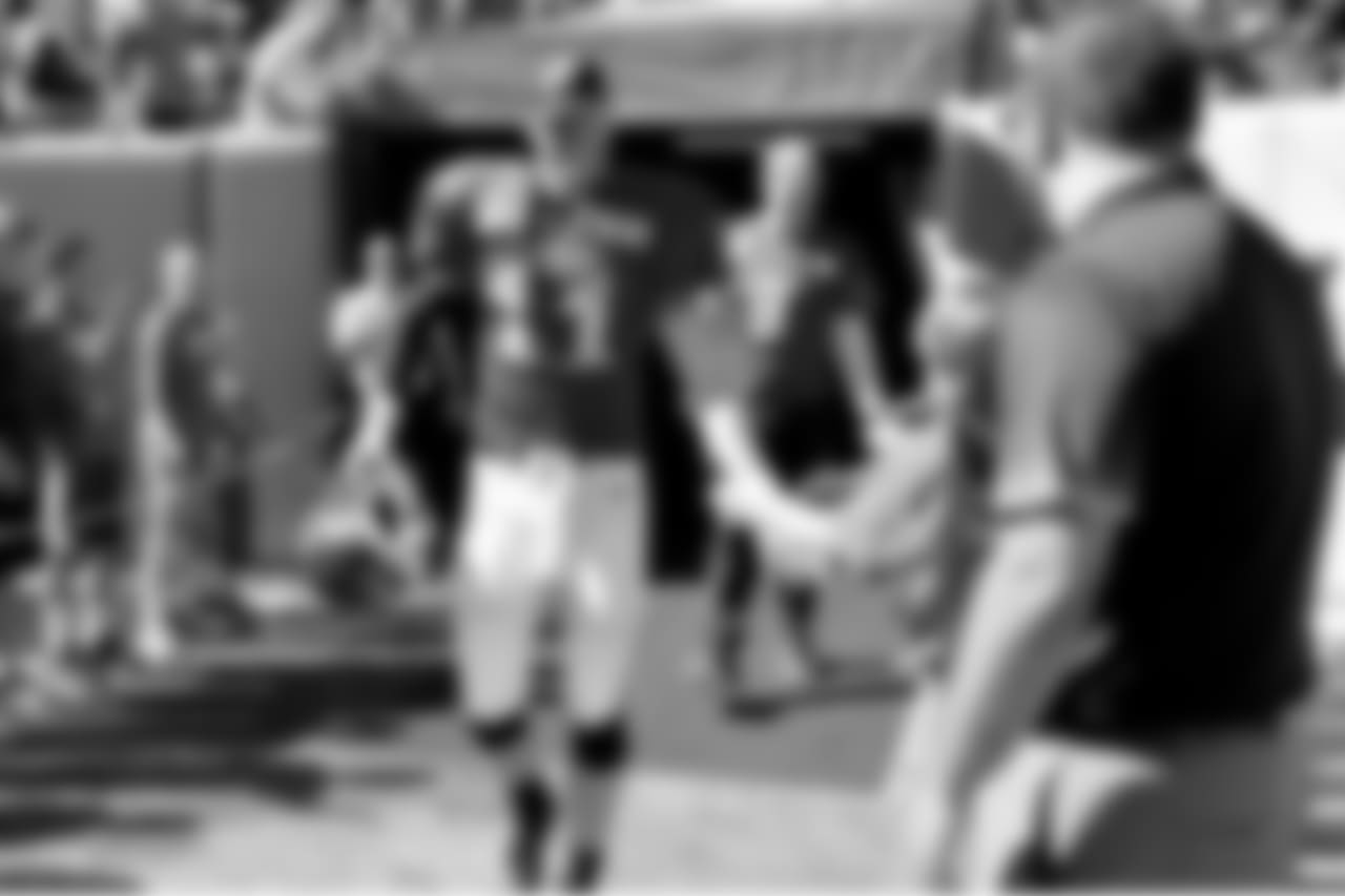 QB Carson Wentz