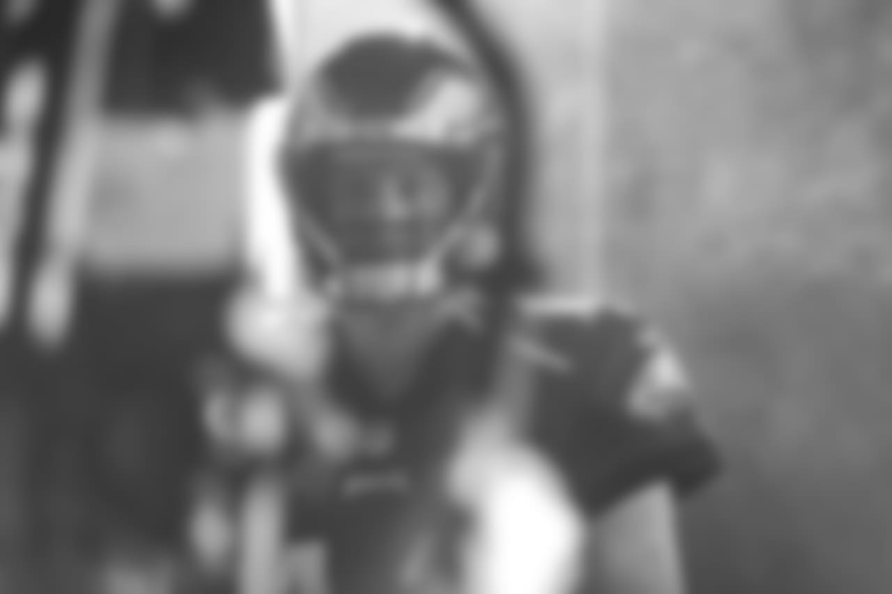 QB Carson Wentz