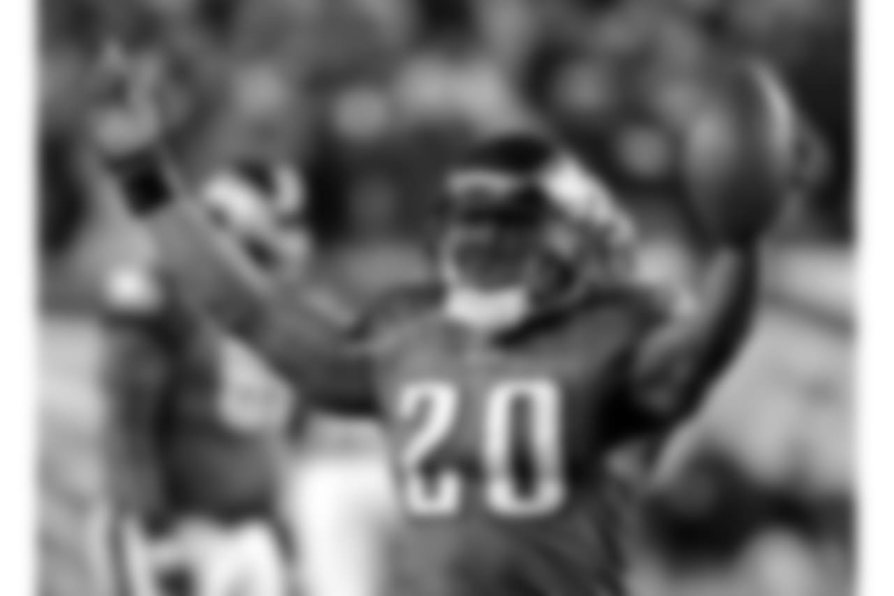 Dawkins finished his Eagles career with 34 interceptions, tied for first in team history