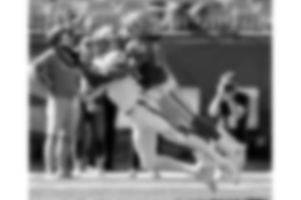 Maddox posted career highs in interceptions (3) and pass breakups (12) in 2015.