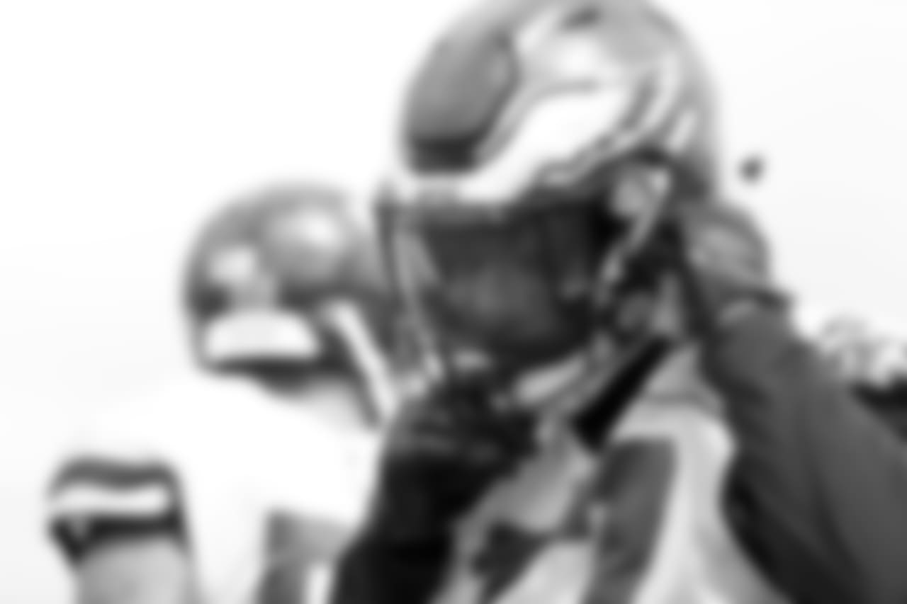 DL Michael Bennett