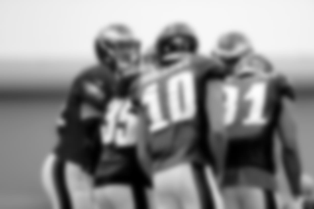 QB Carson Wentz