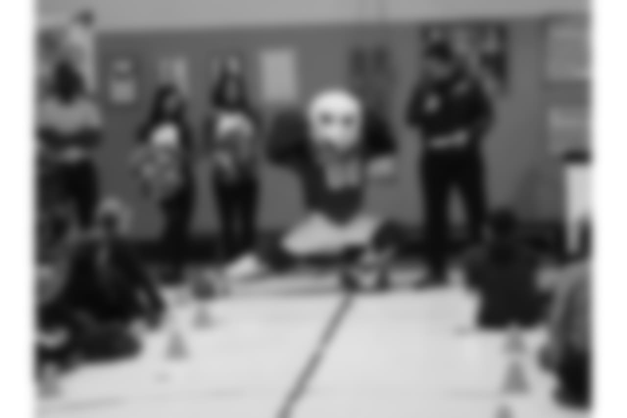 For Community Monday, the Eagles visited Cook-Wissahickon Elementary for a PLAY 60 Pep Rally with Mid-Atlantic Dairy Association