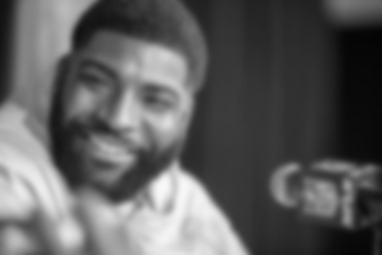 DE Vinny Curry