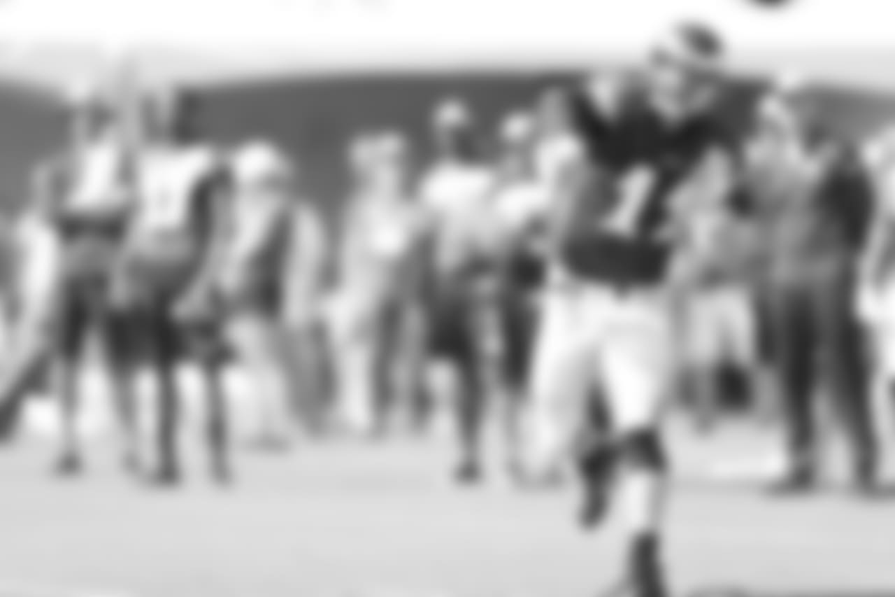 QB Carson Wentz