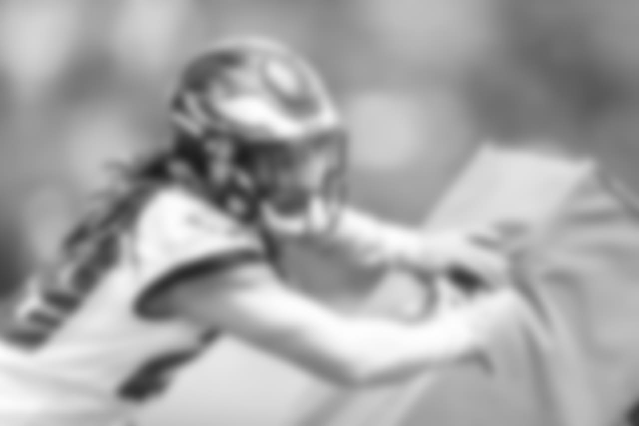 Cb Avonte Maddox.