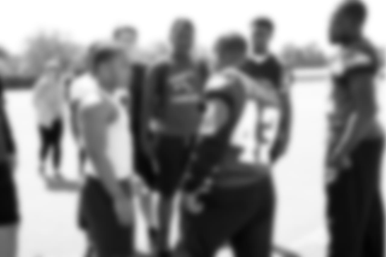The high school players also made sure to get advice from the NFL veterans like RB Darren Sproles.