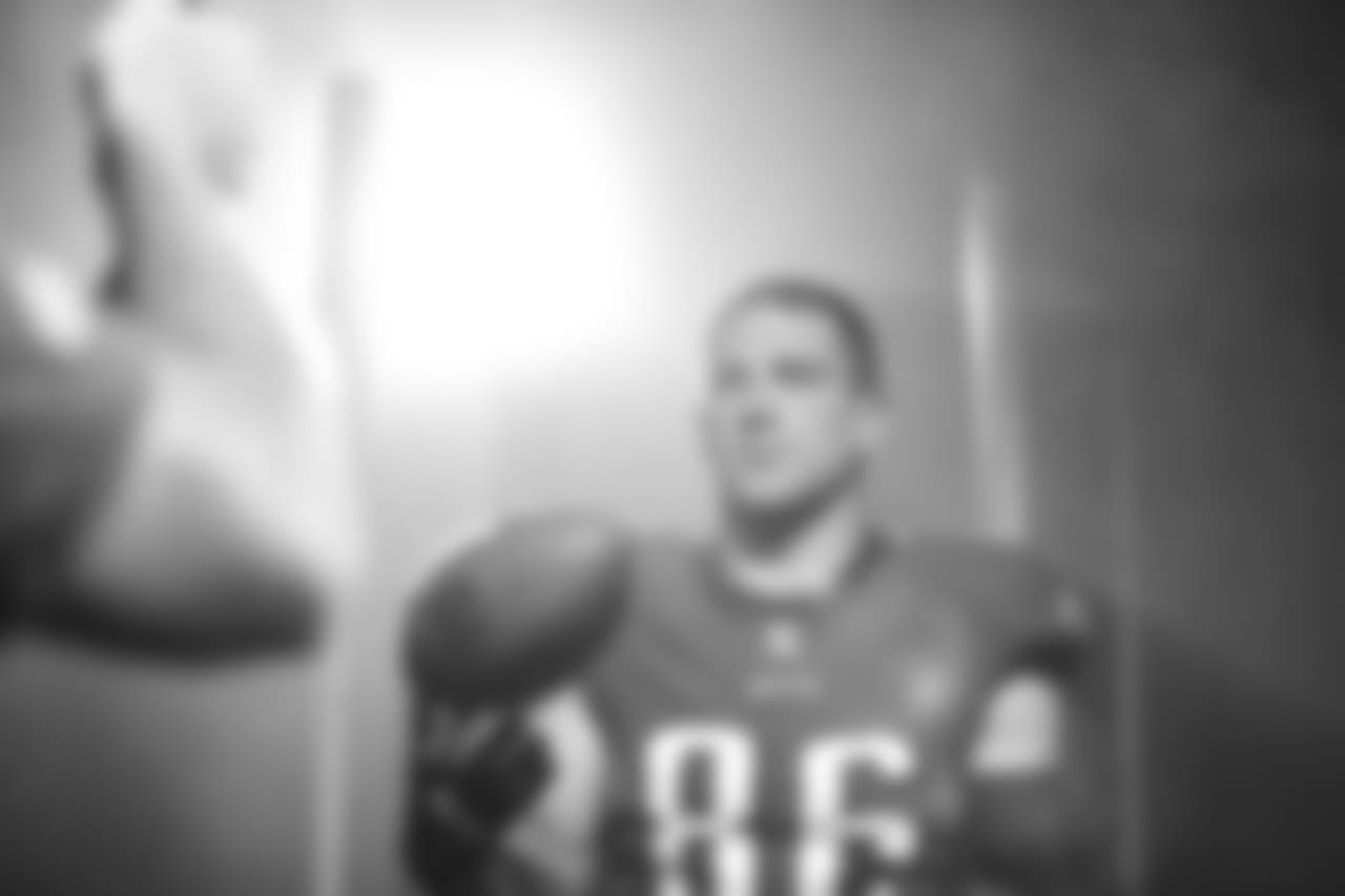 TE Zach Ertz