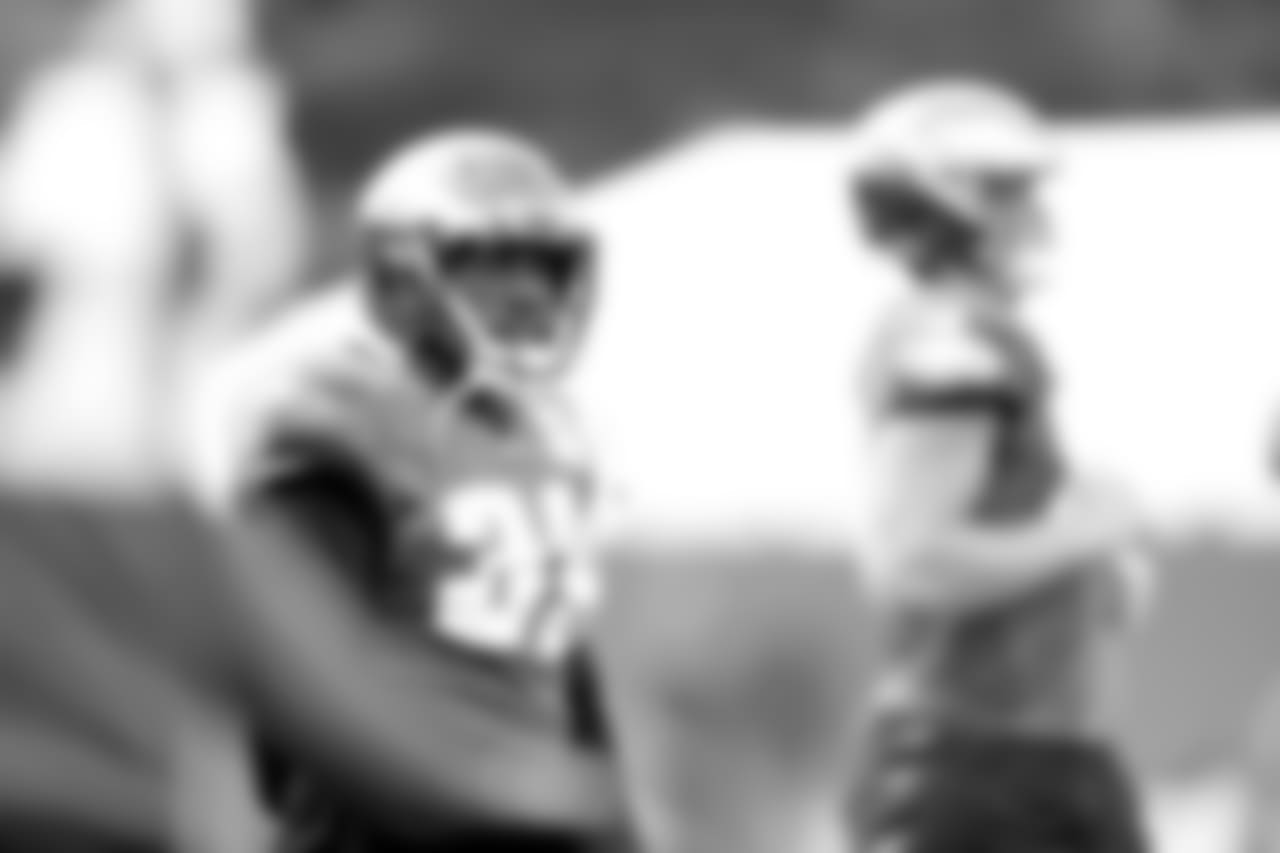 RB Byron Marshall