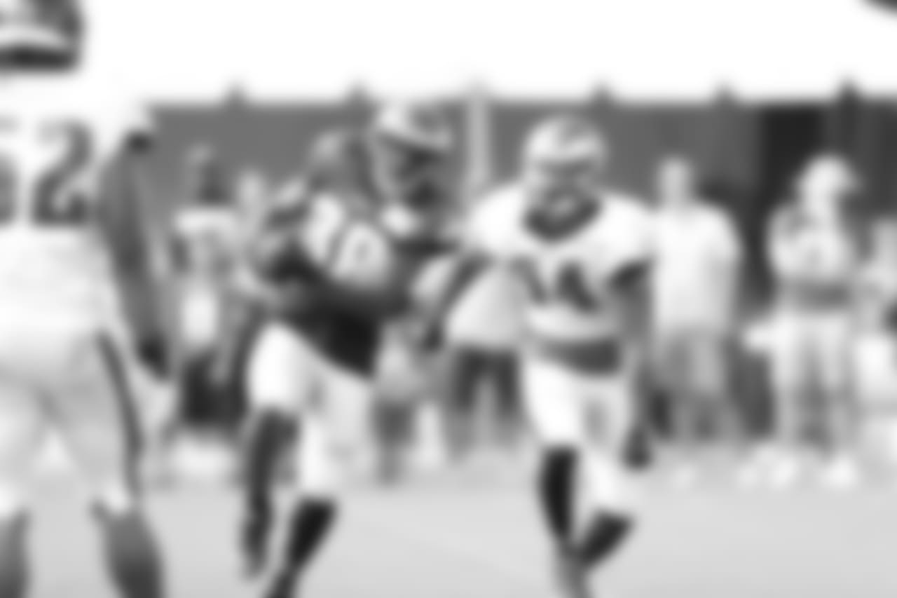 RB Byron Marshall
