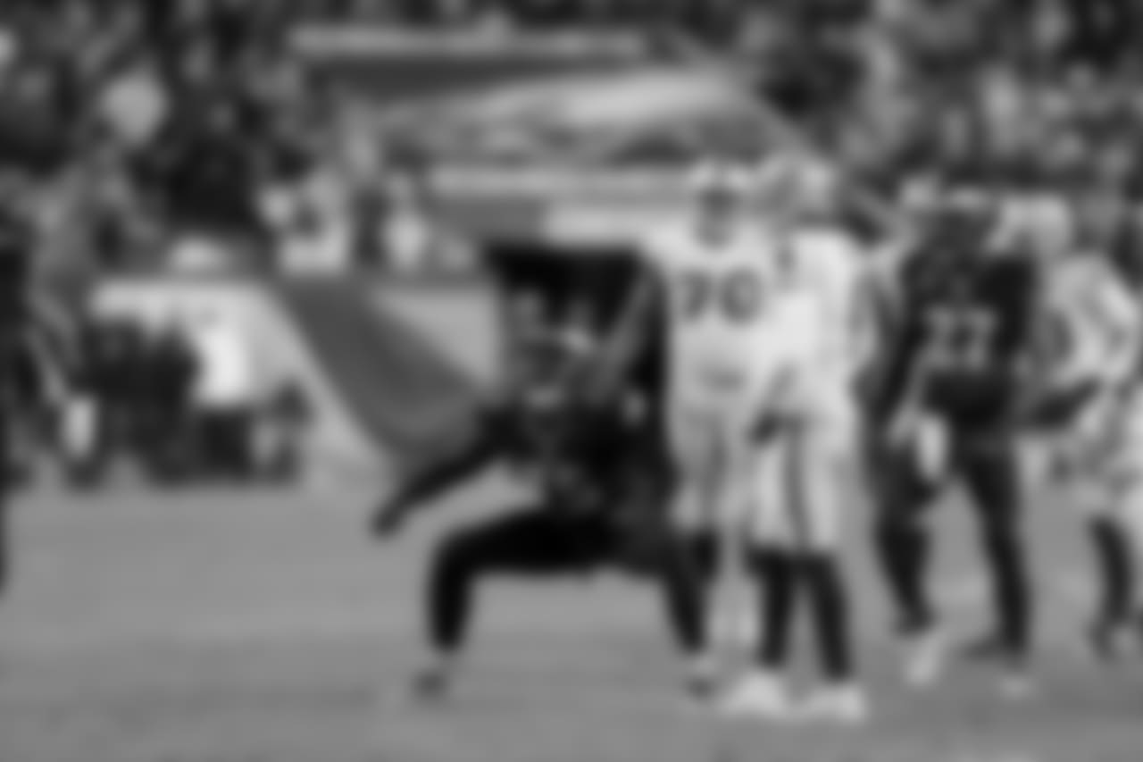 DE Vinny Curry
