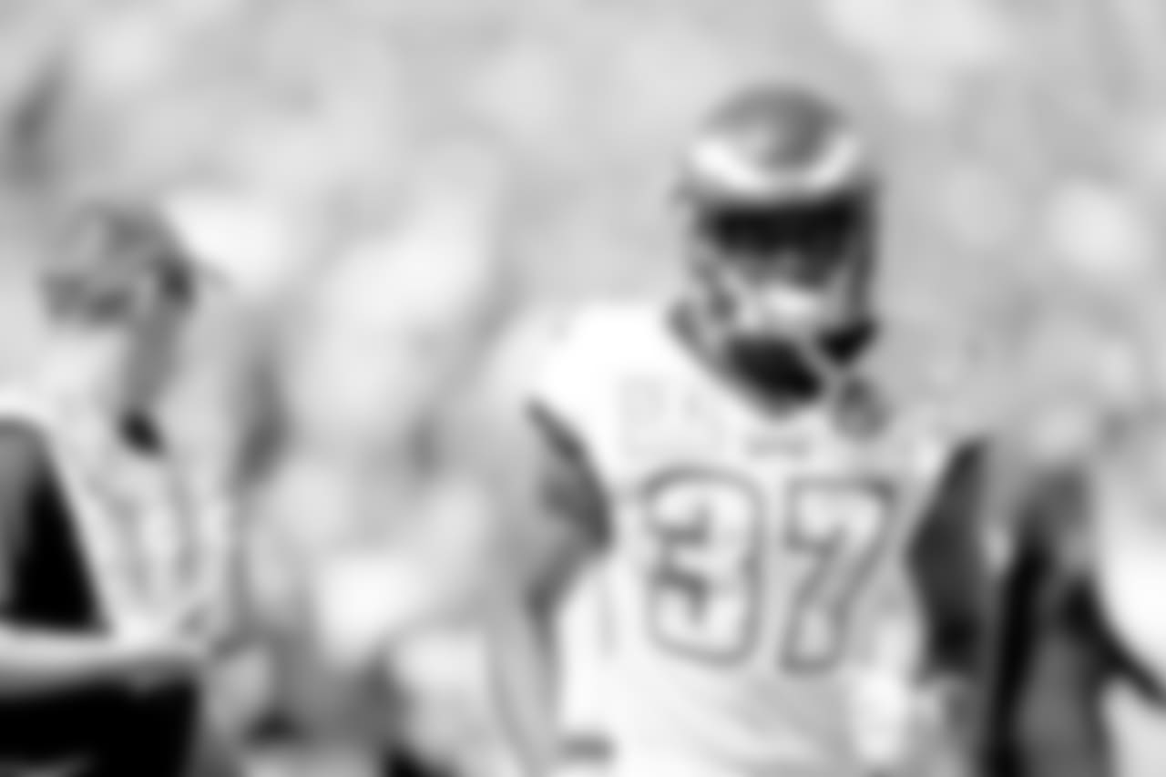 CB C.J. Smith