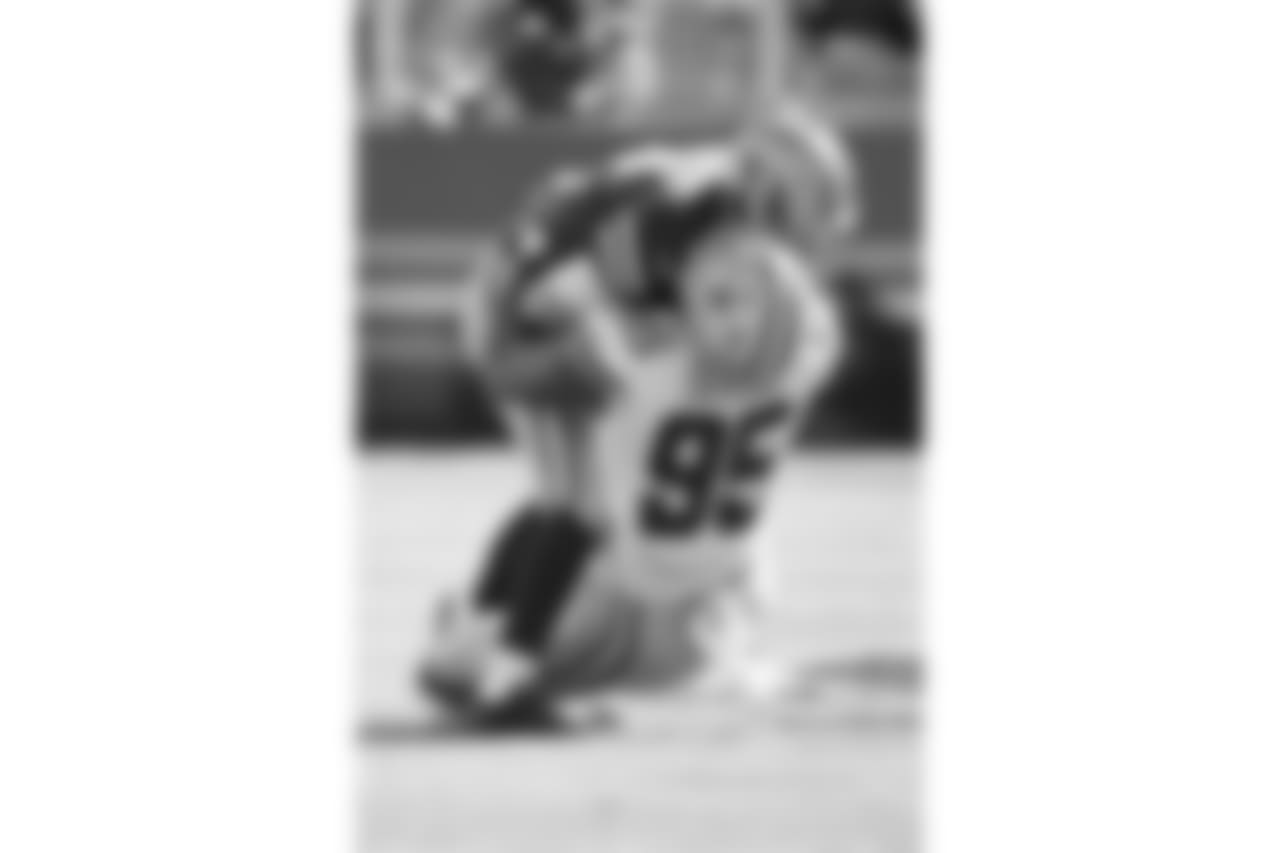 DL David Irving missed the first four games of the season but has been productive in his return. In five contests, Irving tallied six sacks, four passes defensed, and a forced fumble.
