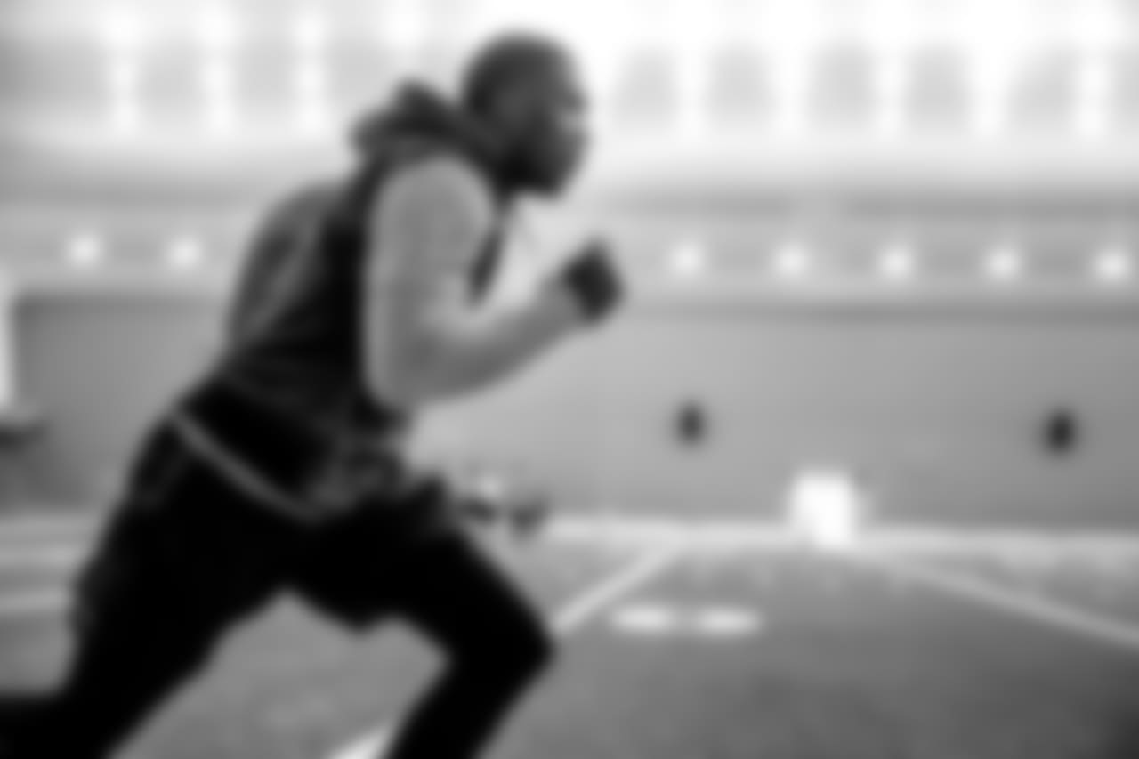 WR Nelson Agholor.