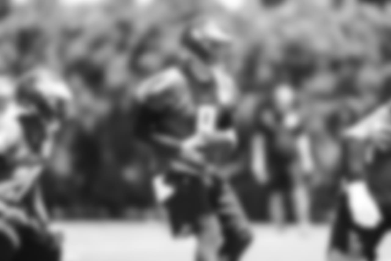 QB Nick Foles