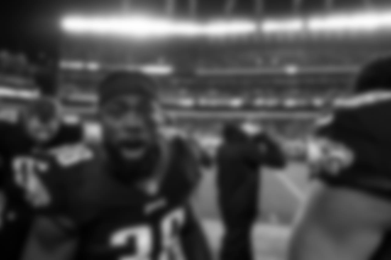 RB Kenjon Barner