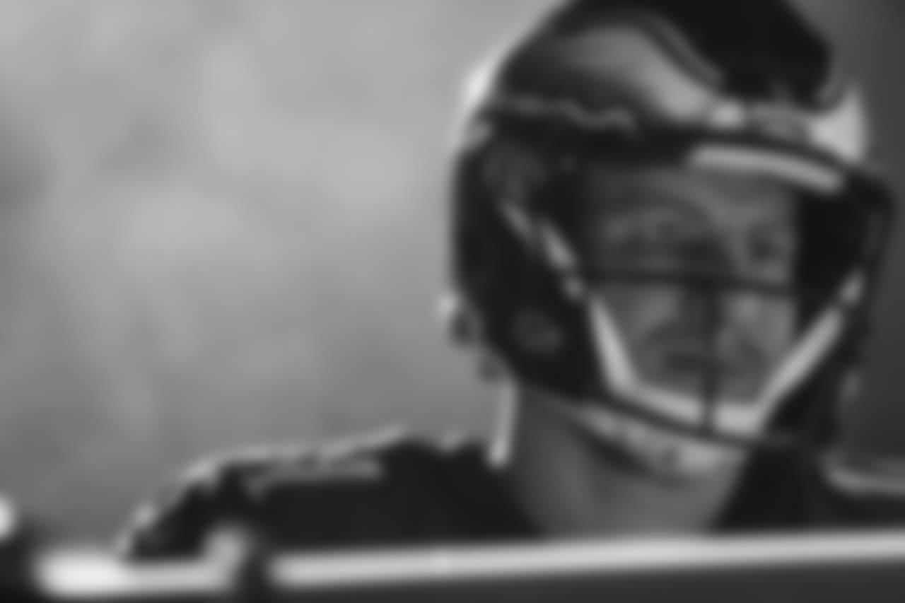 QB Carson Wentz