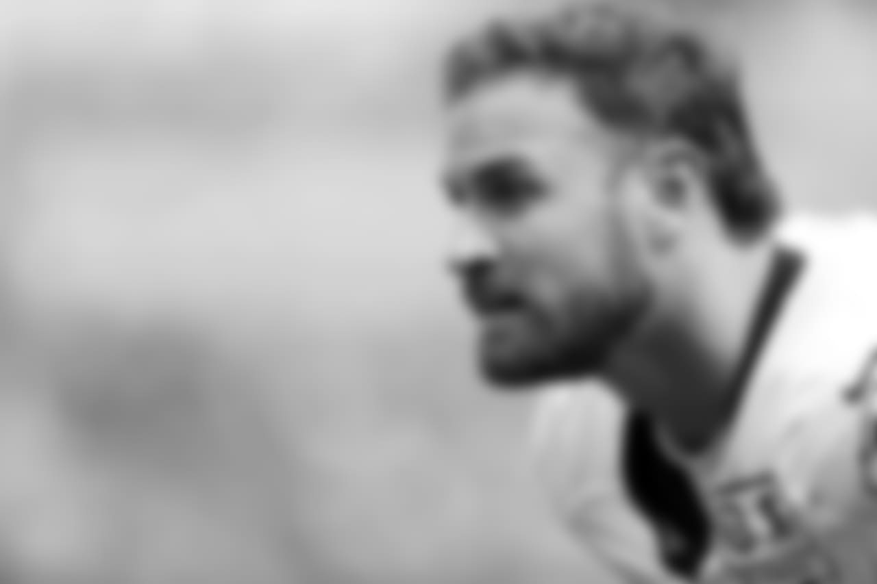DE Chris Long