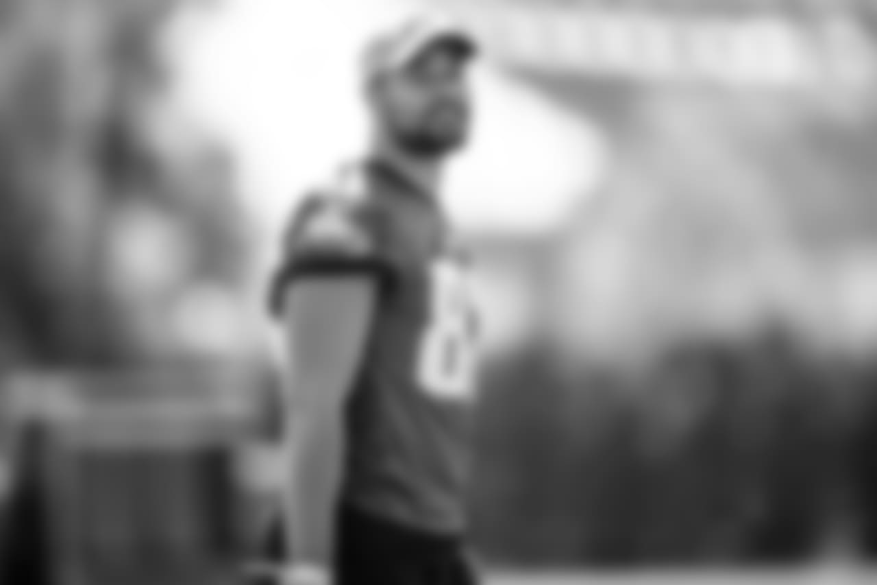 TE Richard Rodgers.